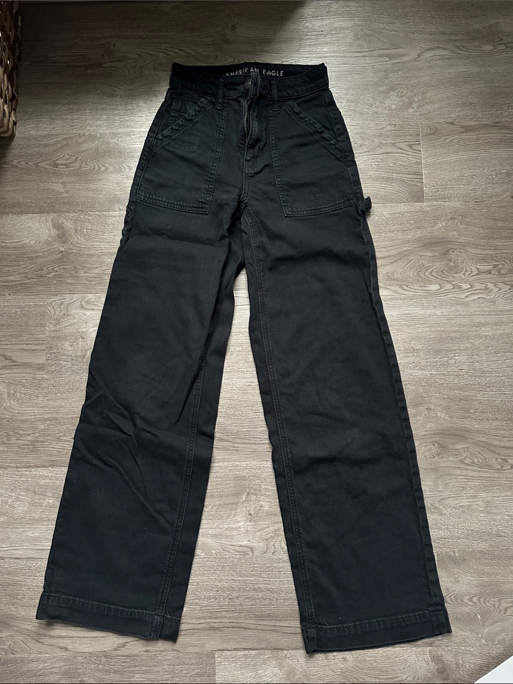 American Eagle Outfitters Black Wide-Leg Cargo Pants